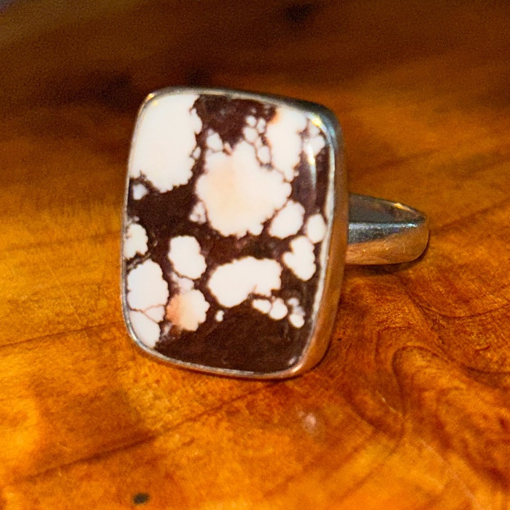 Gorgeous Ring/ Stamped 925 Sterling Silver ❤️